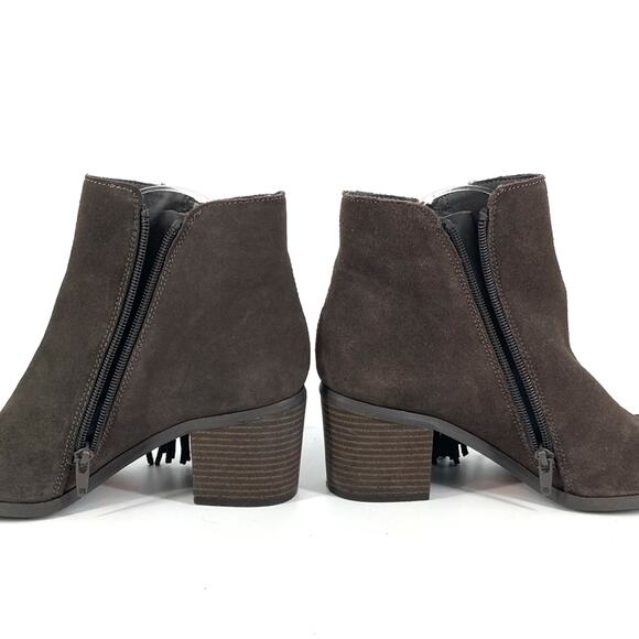 Reaction Kenneth Cole Womens Rowdy Gray Suede Fringed Ankle Boots Size 7 - Picture 10 of 10